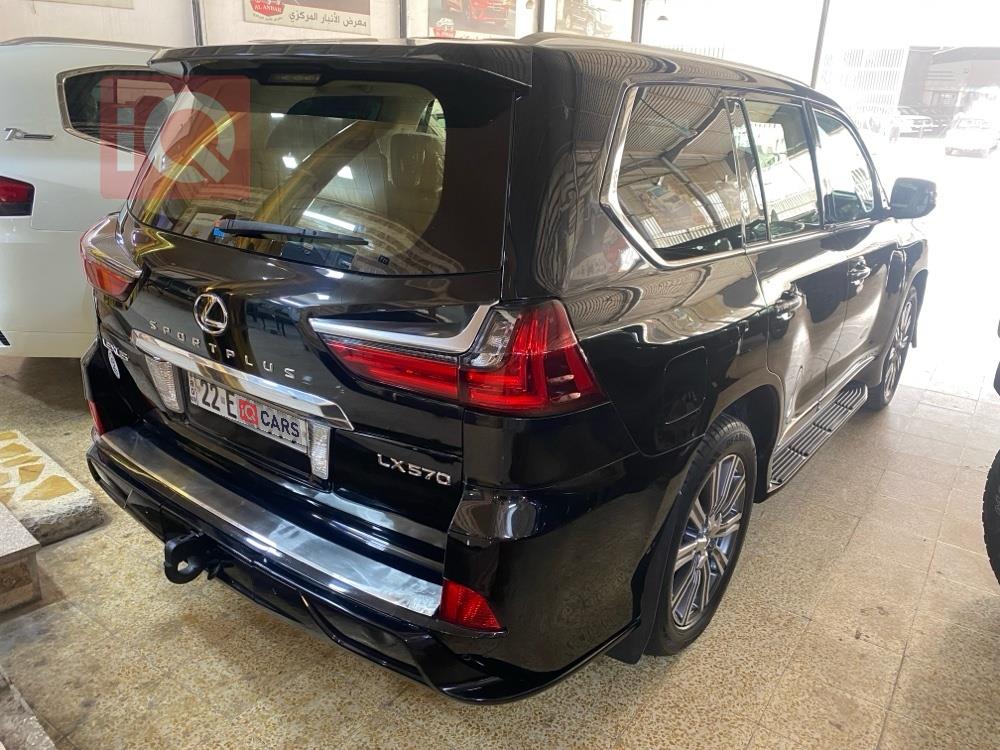 Lexus LX